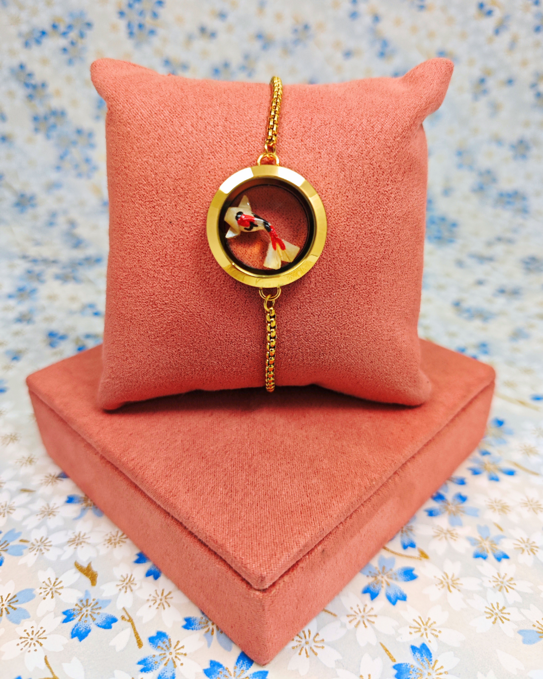 Pulsera relicario gold
