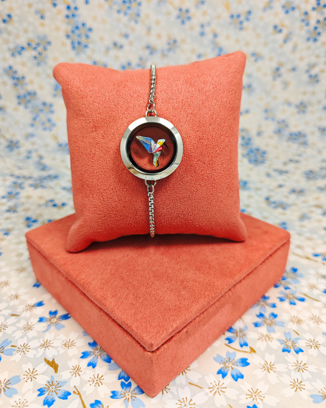 Pulsera relicario plateada