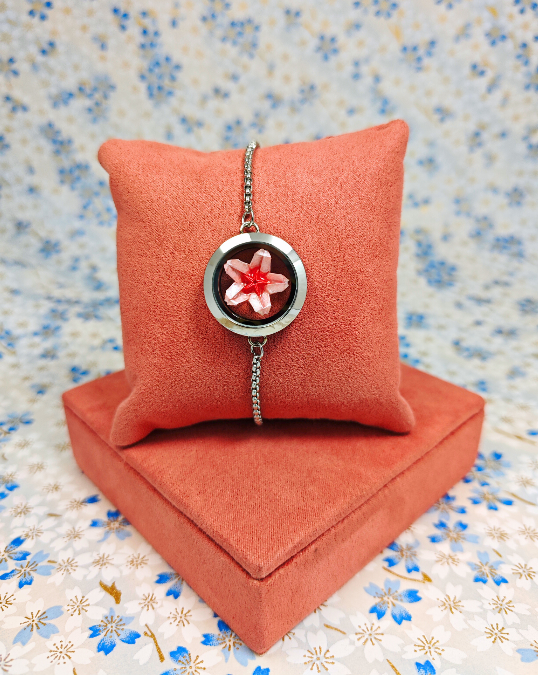 Pulsera relicario plateada
