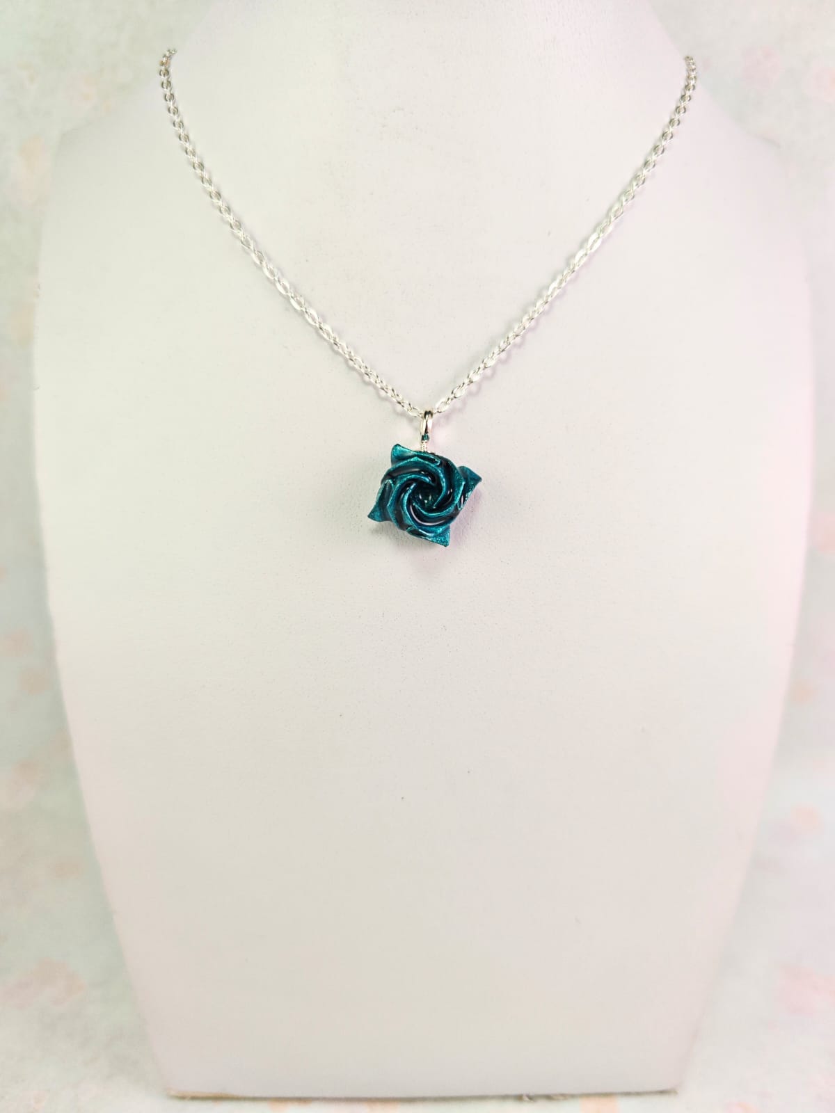 Collar Rosa
