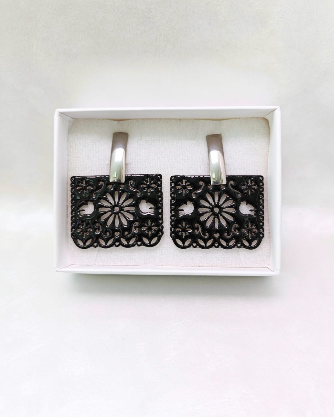 Aretes Papel picado