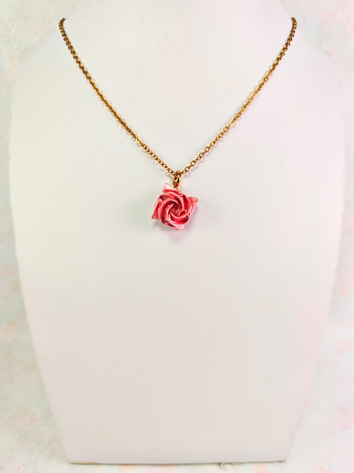 Collar Rosa